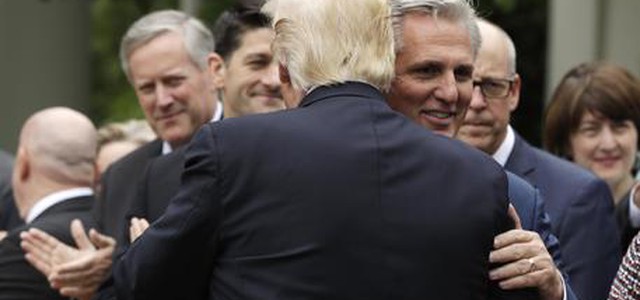 Spunta audio senatore Gop, 'Trump pagato da Putin'