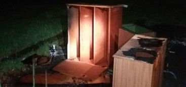 Incendio in scuola elementare a Catanzaro, in fiamme magazzino