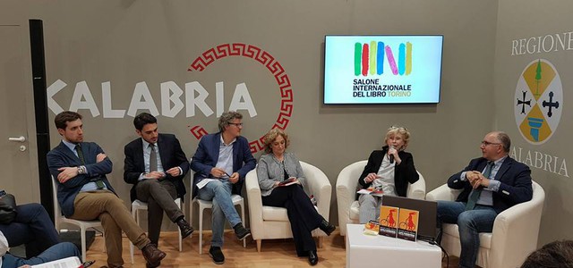 Irto, Corigliano, Giudicenadrea e Bossi Fedrigotti a Torino hanno presentato L'Ape furibonda