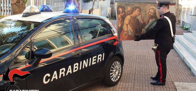 Nascondeva quadri rubati, denunciato
