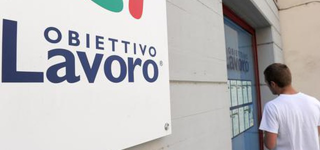 Manovra: spunta ipotesi contratti a tempo più cari