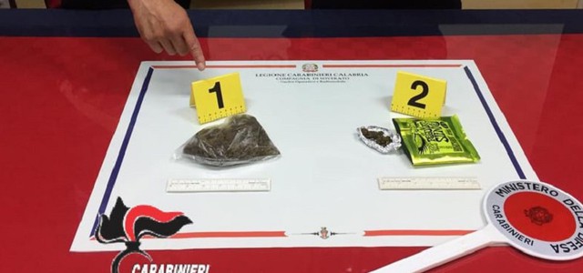 Nascondeva droga all’interno della chitarra, arrestato 42enne nel Catanzarese