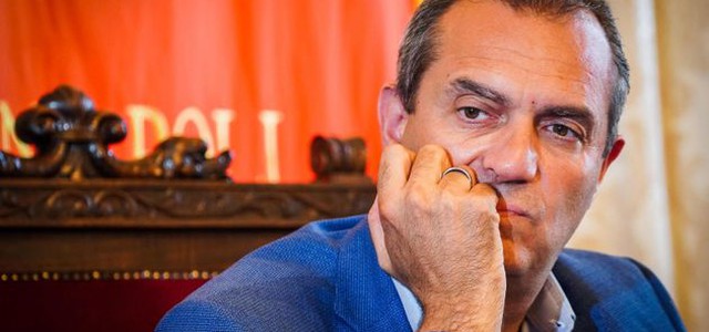 De Magistris interviene sugli arresti di oggi in Calabria: "Lombardi mi revocò l’inchiesta Poseidone quando notificai un’informazione di garanzia all’Avvocato Pittelli"