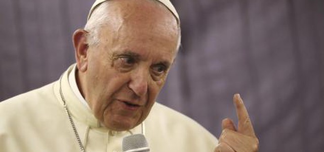 Papa: 'Fermare l'inquinamento, i naufragi di migranti e i bombardamenti'