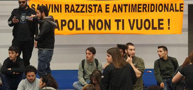 Salvini a Napoli, occupata la sala dove domani parlerà