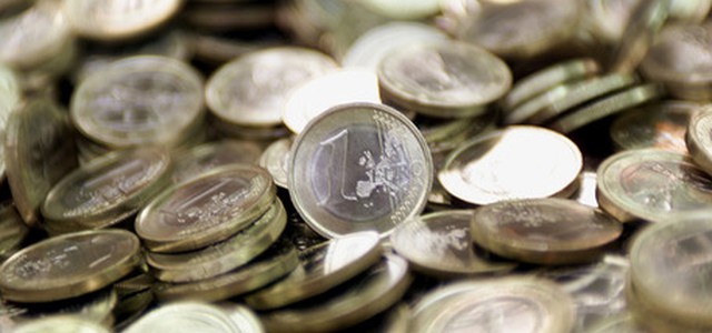 Segnali di rallentamento per l'Italia, crescita meno intensa