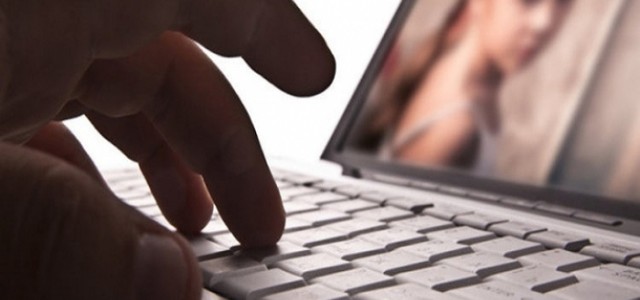 Pedopornografia online, arrestato dipendente pubblico