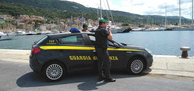 Marittimi evadevano fisco, danno da 3 milioni di euro