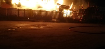 In fiamme il lido "Las Vegas" di Guardia Piemontese: la solidarietà dei balneari