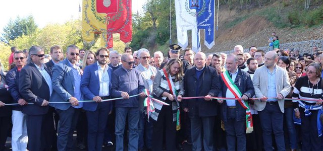 Inaugurata la strada di collegamento Paterno Calabro- Dipignano, chiusa per anni