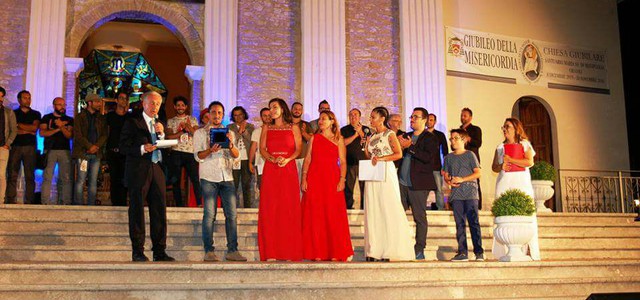 Comitato Direttivo di It-Folk premia il Gran Premio Manente