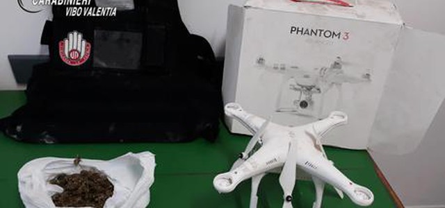 Marijuana e drone in casolare disabitato