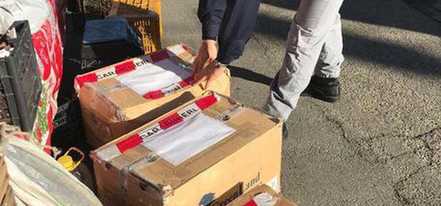 Alimenti privi tranciabilità, sequestrati