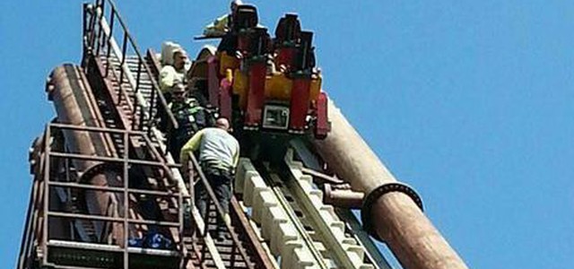 Black out a Gardaland, famiglie soccorse su giostre