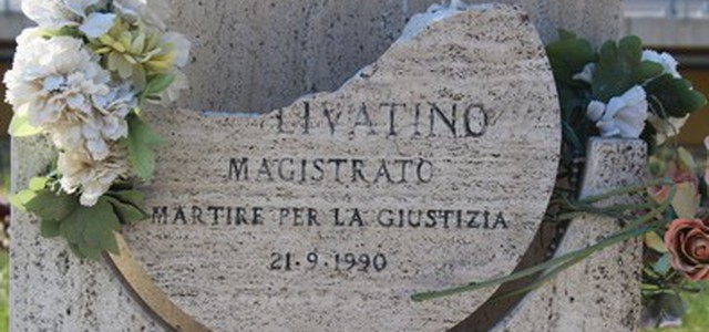 Mafia: danneggiata stele giudice Livatino
