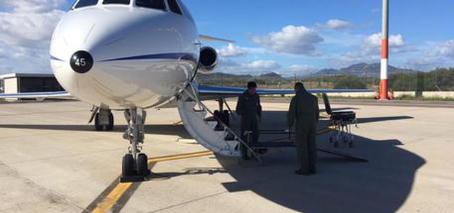 Trasportata d'urgenza con aereo Falcon 14enne in pericolo di vita