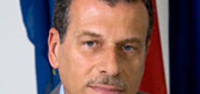 RAPANI IL BULLO DELLA POLITICA