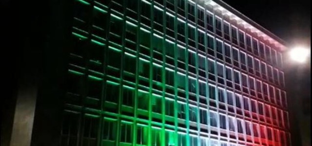 CORONAVIRUS: ANCHE LA SEDE ENEL DI CATANZARO ILLUMINATA CON I COLORI DELLA BANDIERA ITALIANA