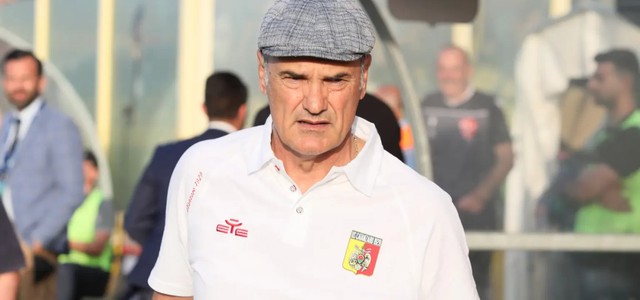 U.S. Catanzaro, Vivarini: “A Modena per fare bella figura, ma il nostro obiettivo è il campionato”