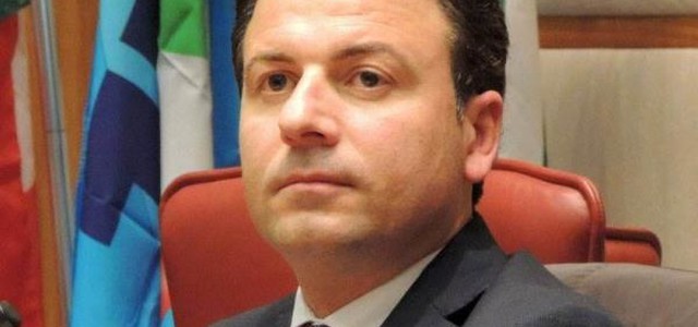 UIL: “Calabria in ritardo sui fondi europei, ancora da spendere 1 miliardo e 700 milioni della vecchia programmazione”