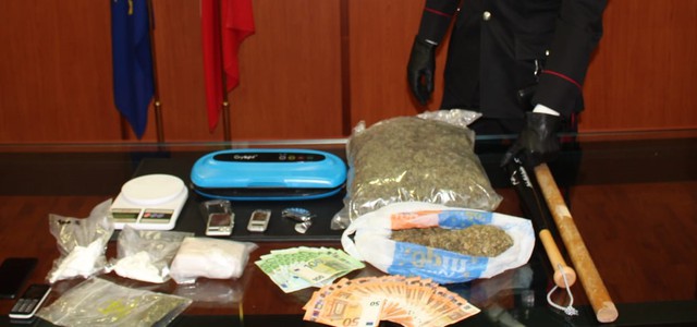 Spaccio di droga nel centro di Cosenza, due arresti