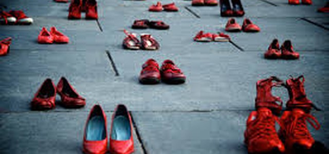 “ADOTTA LA STORIA DI UNA VITTIMA DI FEMMINICIDIO”