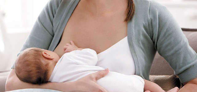 Incontri con i neogenitori per promuovere l’allattamento materno