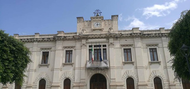 Plastic free a Reggio - Palazzo San Giorgio darà l'esempio