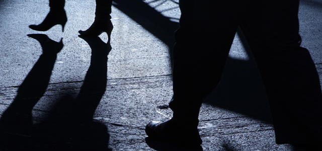Maltratta e minaccia l’ex moglie, arrestato 41enne