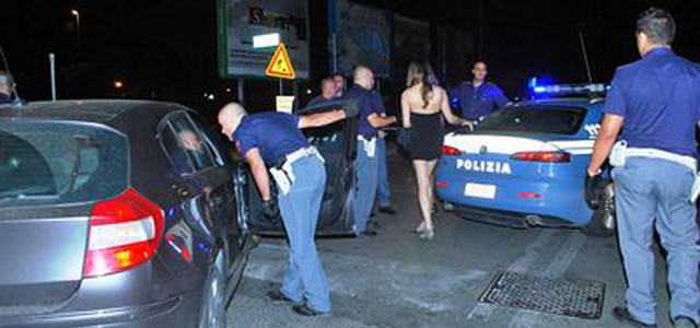 Operazione antiprostituzione, individuate 12 ragazze