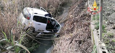 Scontro tra due auto, due feriti: il più grave trasferito in elisoccorso a Catanzaro