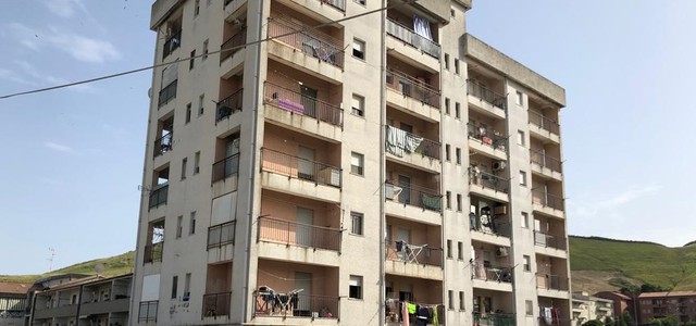 Catanzaro, bimbo caduto da quinto piano non è in pericolo di vita