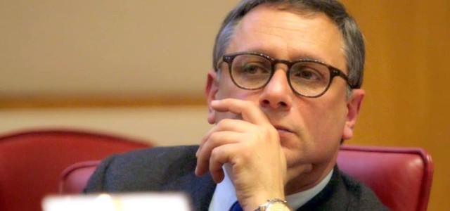 Dura lettera dalla Regione Calabria al Capo dello stato sulla questione migranti "Non è accettabile lasciare bambini in mare"