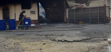Catanzaro : Incendio in un capannone in viale Emilia (FOTO)