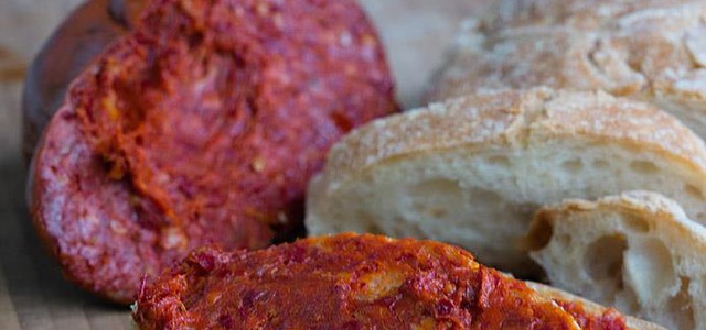 Il 42% dei turisti in Calabria porta a casa il cibo come souvenir