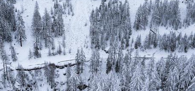 Svizzera, 13 mila turisti bloccati a Zermatt per la neve
