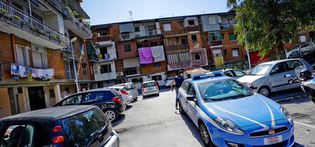 Camorra: blitz Ps-Gdf, oltre 20 arresti