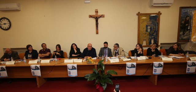 Oliverio a Sant'Agata di Esaro per la presentazione del libro "I ragazzi venuti dal mare"