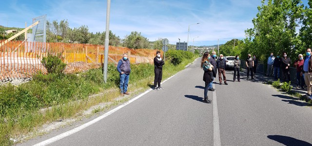 SOPRALLUOGO DELLA COMMISSIONE URBANISTICA A SANTO JANNI - LEVATO: “RESIDENTI CONTRARI AI LAVORI PER L'INSTALLAZIONE DI UNA STAZIONE RADIO”