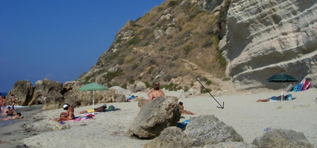 Annullato scioglimento Comune Tropea