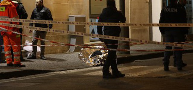 Napoli, gioielliere uccide rapinatore: è indagato per omicidio colposo