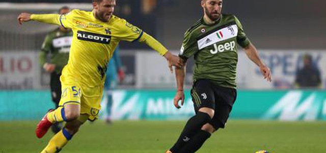 Serie A: Chievo Juventus 0-2, apre Khedira chiude Higuain