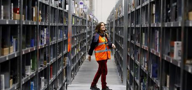 Amazon, Calenda: 'Braccialetti mai in Italia'