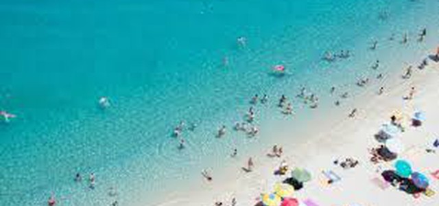Covid , andremo al mare quest'estate. Allo studio misure.