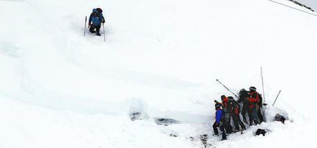 Tignes, 9 travolti da valanga in Savoia
