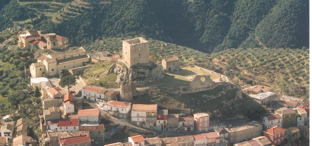 A Belcastro la presentazione del libro di Raffaele Laino