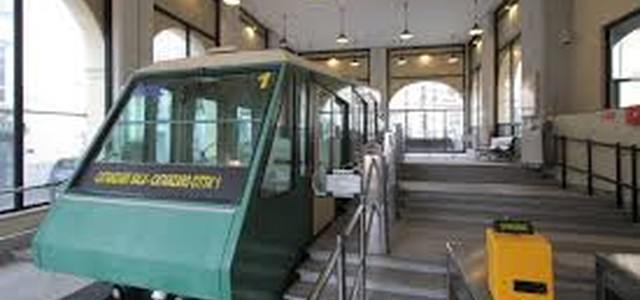 Tutti con Gratteri - l'Amc consiglia di usare funicolare e Musofalo per raggiungere Piazza Matteotti