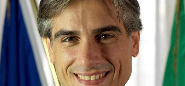 Falcomatà risponde al Ministro Bussetti: "Le scuole del Nord funzionano anche grazie a tanti terroni, le sue frasi segno di un governo razzista!"