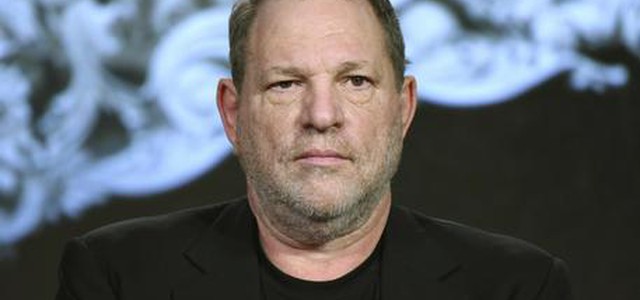 Harvard ritira onorificenza a Weinstein