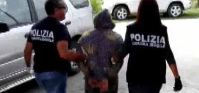 Abusi su una 14enne, pensionato ai domiciliari